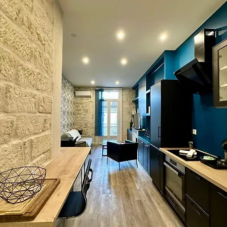 L'inédit- Modern With Air-conditioned&near The Center!