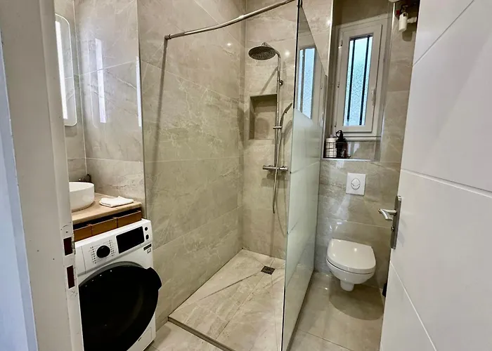 L'inedit- Modern With Air-conditioned And Near The Center! *