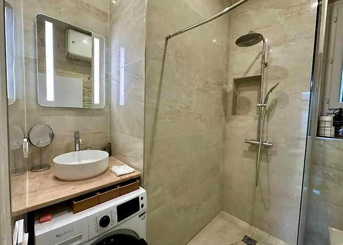 Prázdninový dům L'inedit- Modern With Air-conditioned And Near The Center!