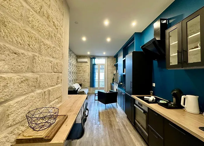 L'inedit- Modern With Air-conditioned And Near The Center!